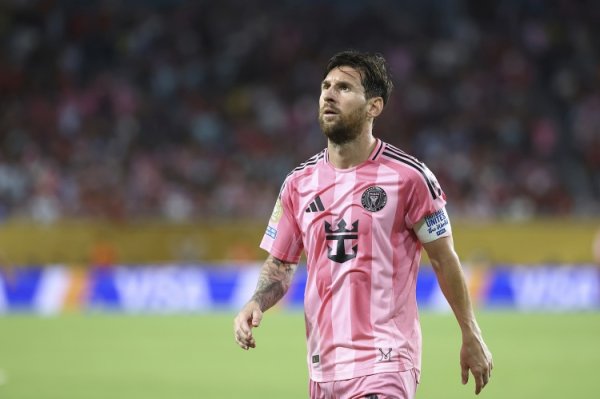 sự tôn trọng! Người chơi Seattle: Tôi rất ngưỡng mộ Messi rất nhiều, nhưng là đối thủ, tôi phải đánh