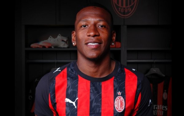 Team Reporter: Esturpinian có sức khỏe tốt và sẽ tham gia vào đào tạo Milan vào ngày mai