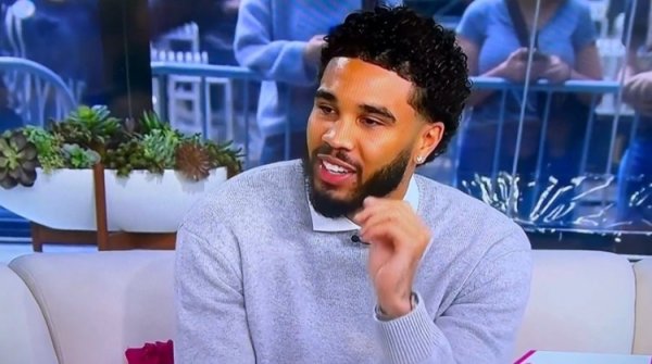 Tatum: Không có cánh cửa nào trở lại cho mùa giải mới đã đóng cửa giờ đã tập luyện sáu lần một tuần