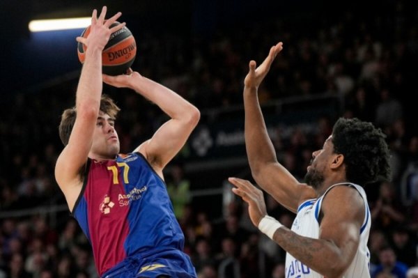 Các Spurs là miễn phí cho những người mới đến! Barcelona tuyên bố rằng phẫu thuật đầu gối phải của N