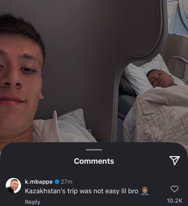 Guerr đã đăng những bức ảnh của Mbappe ngủ, và sau đó trả lời: Chuyến đi đến Kazakhstan này không dễ