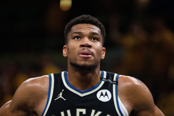 Antetokounmpo nói về Bucks mới: Thật tuyệt. Tôi đã nói chúng tôi là một đội rất, rất nguy hiểm.
