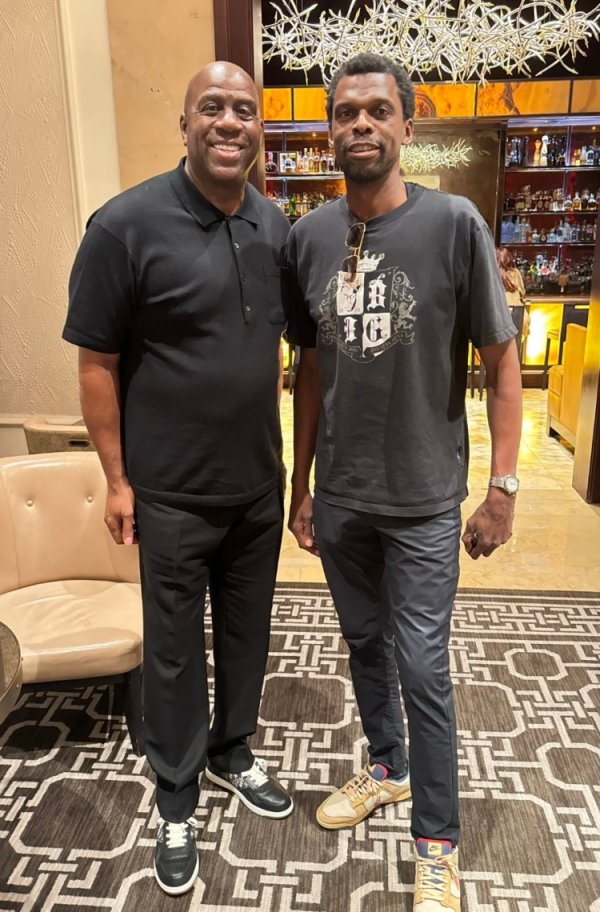 Pháp sư: Tôi đã dành chút thời gian với bố cậu ấy, Felix, trước vụ nổ ở lớp ngày hôm qua.