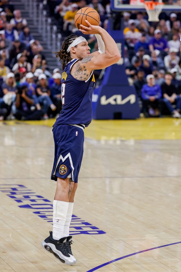 Gordon nói về việc cải thiện khả năng ném ba con trỏ: Luyện tập nhiều trong giai đoạn giữa mùa giải 