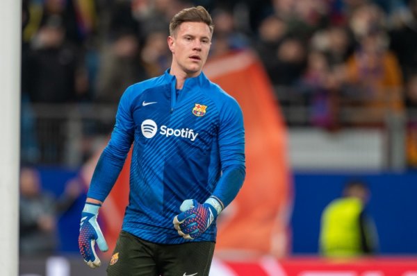 Hàng ngày: Ter Stegen dự kiến ​​trở lại vào cuối tháng 11 và đang tính chuyện rời Barcelona trong kỳ