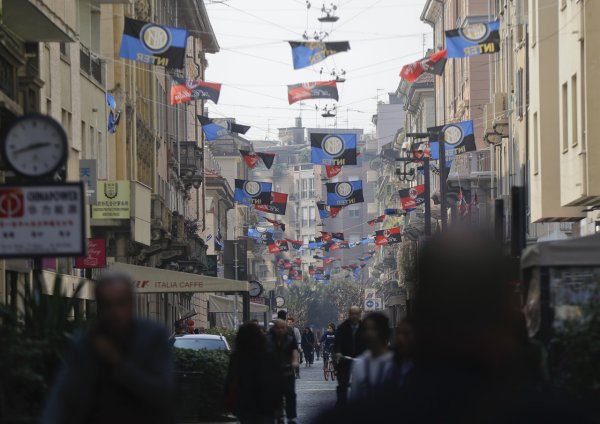 MIIT: Bộ đôi Milan gặp gỡ các quan chức cảnh sát hàng đầu để bàn về vấn đề cổ động viên quá khích và