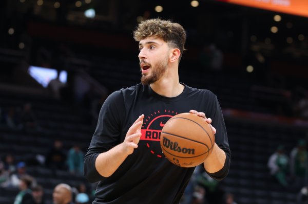 Su Qun: Shen Jing kém hơn Jokic một chút. Trận đấu này có ý nghĩa quan trọng đối với cả hai bên ở vò